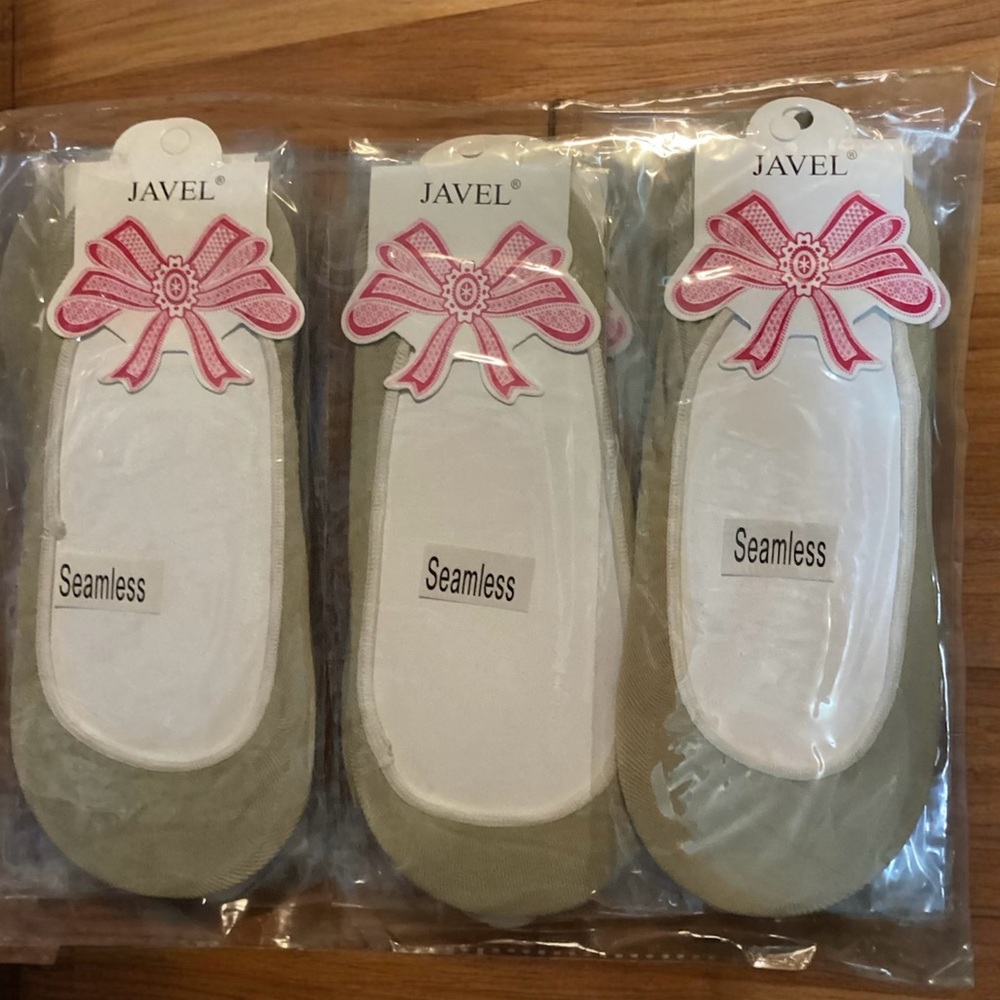 JAVEL 12pc SEAMLESS NO SHOW LOW CUT SOCKS